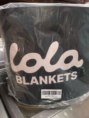 lola Blankets Packaging for Gifting